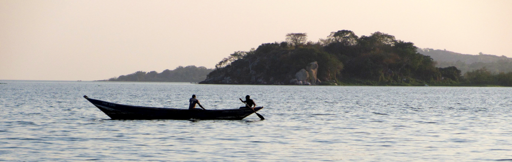TANZANIA UKEREWE travel fishinb boat